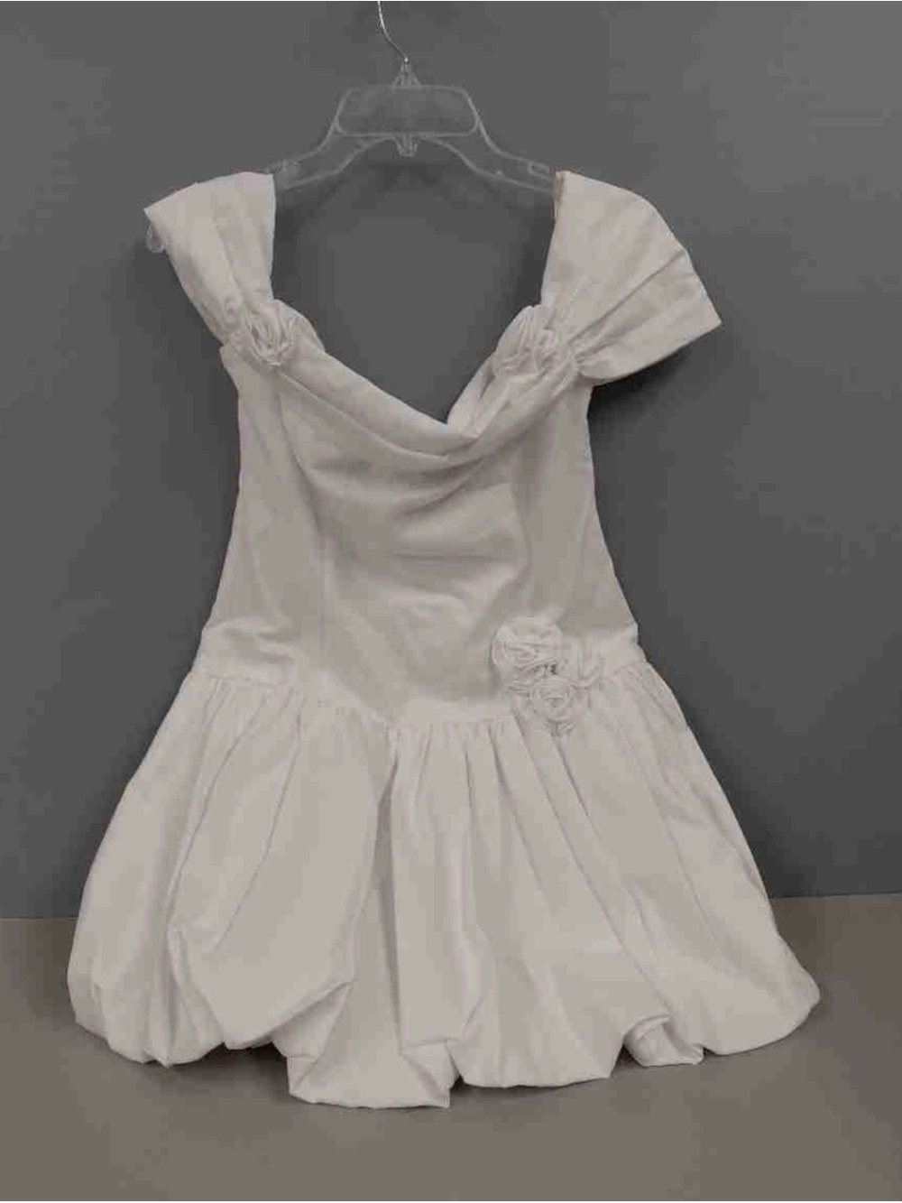 NWT Women's Meshki White Mini Dress - Size L
Goodwill